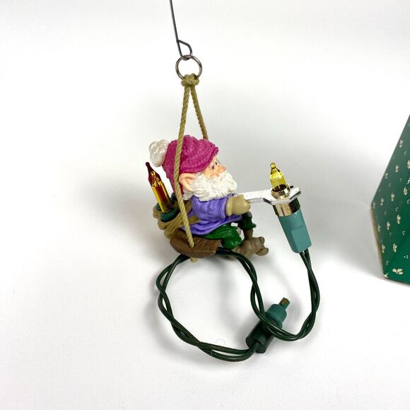 VTG Hallmark 1987 Keepsake Magic Ornament “North Pole Power And Light” Untested - Picture 2 of 13